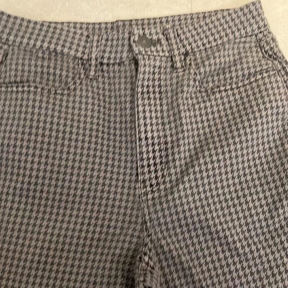 2/30 AE Curvy Super Hi-Rise Jegging - Picture 2 of 4